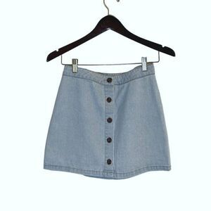 Forever 21 Denim Skirt. Size Medium. Light Wash‎